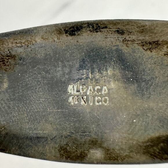 Vintage Alpaca Mexico Mother of Pearl Shell Flower Inlay Bangle - Picture 2 of 9